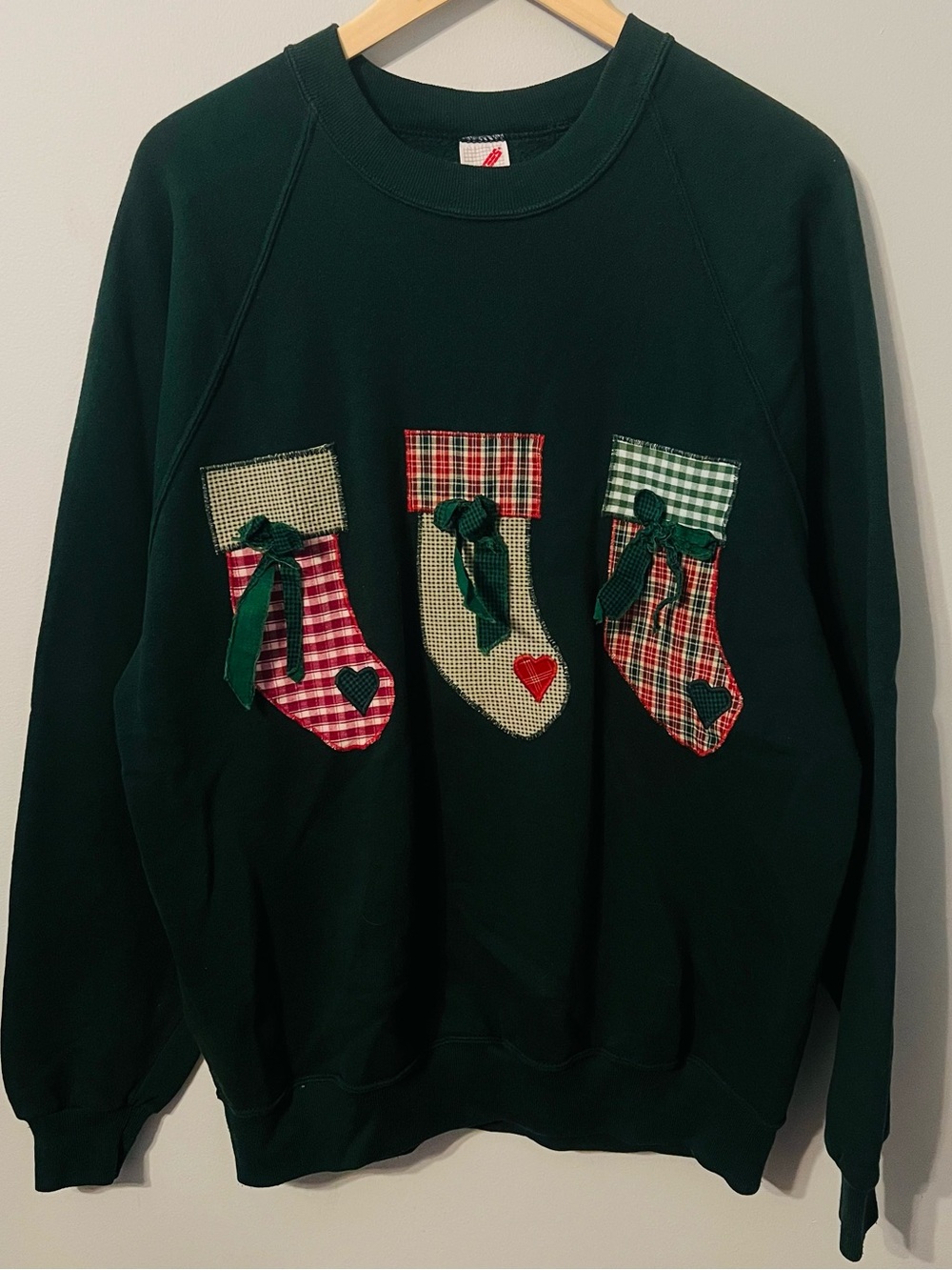 Vintage Christmas Crewneck Sz 2X (more of an XL) Sweatshirt Stockings Appliqué